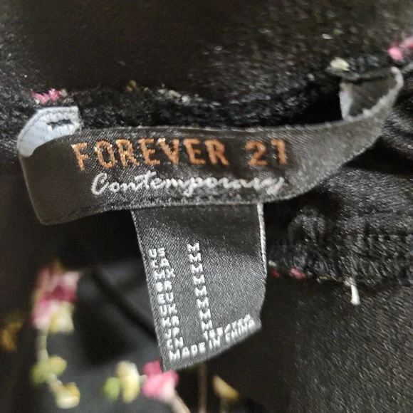 Black with floral embroidered midi skirt from Forever 21 - Picture 4 of 4